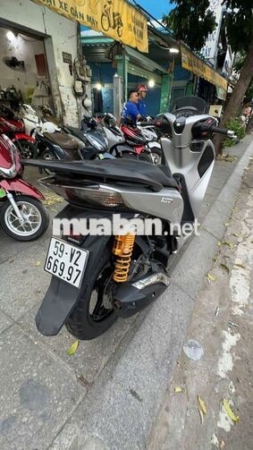 Honda SH 150 ABS 2018 bạc mới 90%