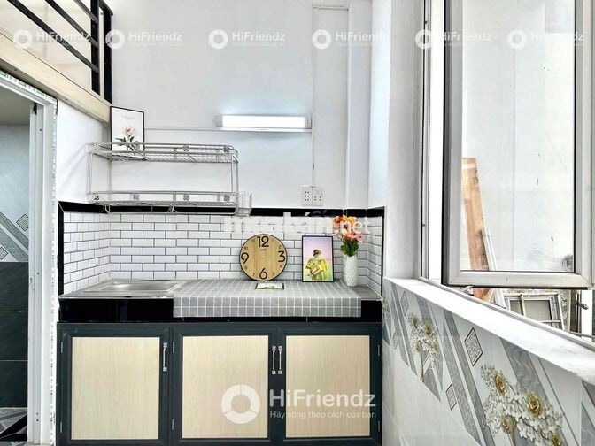 PHÒNG CÓ GÁC BAN CÔNG SẴN NỘI THẤT NGAY ĐẦM SEN