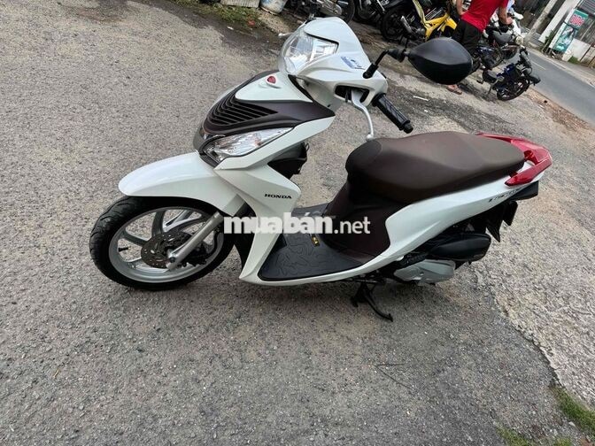 Honda Vision 2019 màu trắng