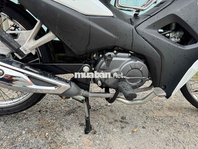 Honda Wave Alpha 2024 màu trắng