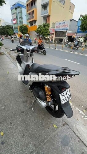 Honda SH 150 ABS 2018 bạc mới 90%