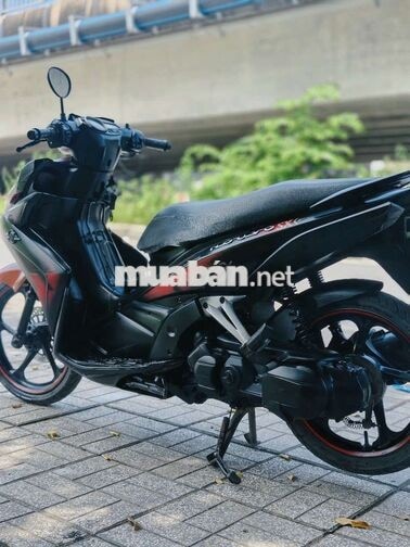 Yamaha Nouvo SX 125cc đen đỏ