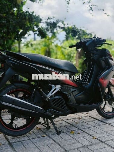 Yamaha Nouvo SX 125cc đen đỏ