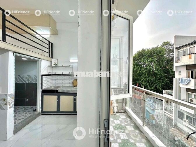 PHÒNG CÓ GÁC BAN CÔNG SẴN NỘI THẤT NGAY ĐẦM SEN