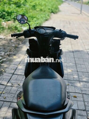 Yamaha Nouvo SX 125cc đen đỏ