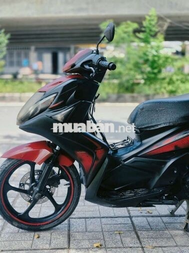 Yamaha Nouvo SX 125cc đen đỏ
