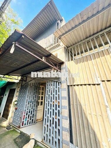 Hẻm xe hơi,2 tầng 50M2, chỉ 2,x tỷ Giáp Gò Vấp 