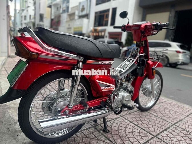 Honda Dream II Thái Lan màu Đỏ