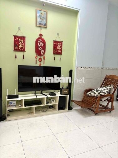 nhà dân cư hồng long hẻm xe hơi có 2 máy lạnh