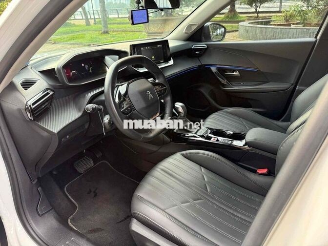 Peugeot 2008 GT Line 2023 Lướt 31.000km