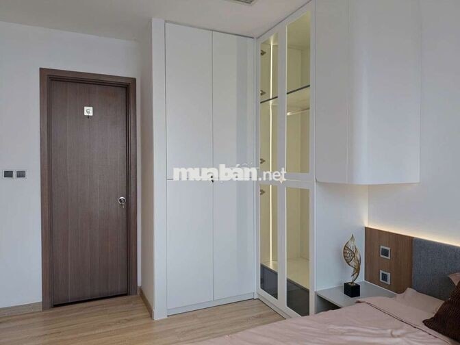 Bán căn hộ đẹp 84.4m2, 2PN, 2WC, view sông, Park 6, full nội thất mới