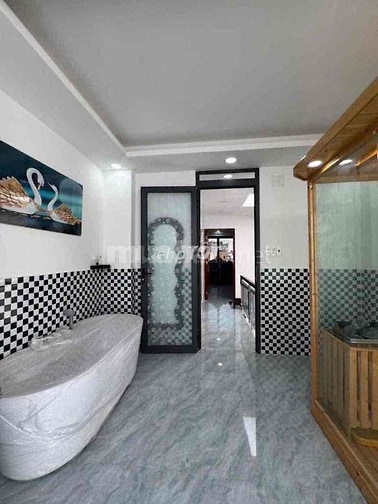 2. Nhà phố mới gần mặt tiền Quang Trung, Gò Vấp, 4PN, 6WC, thang máy