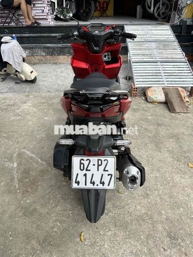Honda Vario 160 2023 màu đỏ, xe đẹp máy zin êm