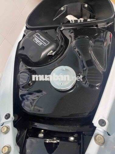 Honda Wave 125i 2024 màu trắng xanh