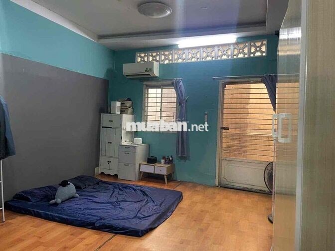 Cho thuê nguyên lầu 1 thông thoáng, DT 4 x15m,  Phú Nhuận