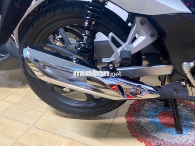Honda Wave 125i 2024 màu trắng xanh