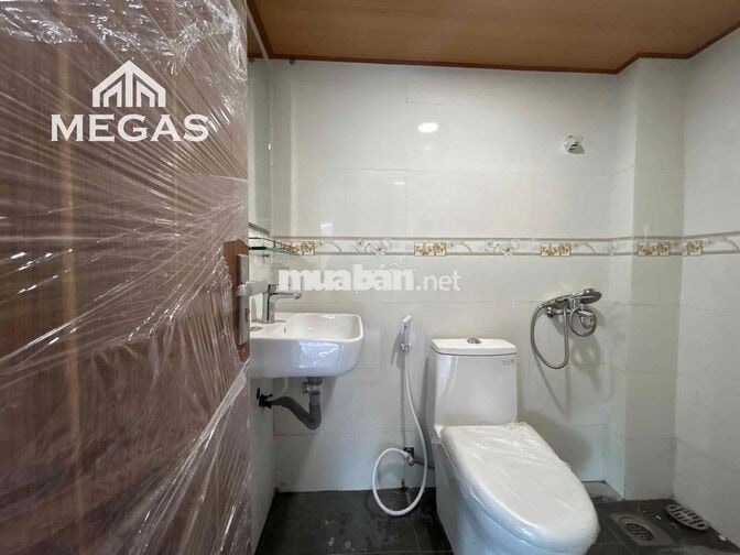 CHO THUÊ CĂN HỘ MỚI KENG 100% NẰM NGAY CHỢ BÀ CHIỂU