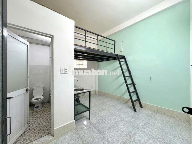 Nhà trọ giá rẻ có gác phía sau lưng Bến xe an sương, Phan Văn Hớn