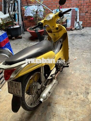 Xe Angela 100cc màu vàng chính chủ