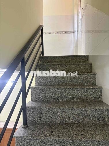 Cho thuê nhà phường Tân Hiệp giá 4tr8