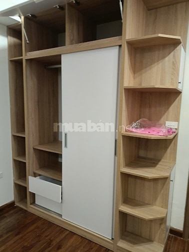 Cho thuê căn hộ chung cư 3 phòng ngủ trên trục đường chính, nội thất 