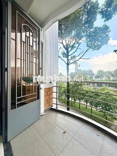 Căn hộ ban công view sông ngay Thảo Cầm Viên, chợ Thị Nghè, Thủ Thiêm