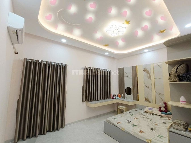 Bán nhà Kdc Tân đô , 1 trệt , lửng , 2 lầu ,giá chỉ 3 tỷ 200 tr 