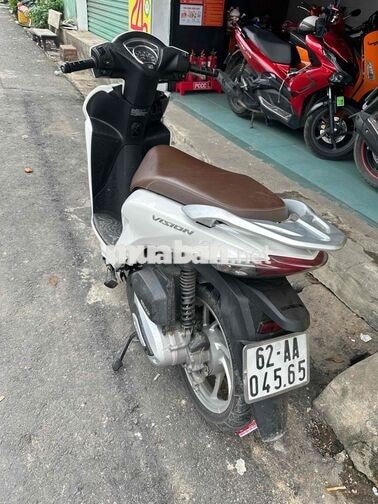 HONDA VISION 2023 15000 KM MÀU TRẮNG