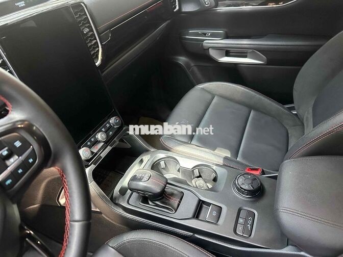 Ford Ranger 2025 Stormtrak 18.000km Trắng