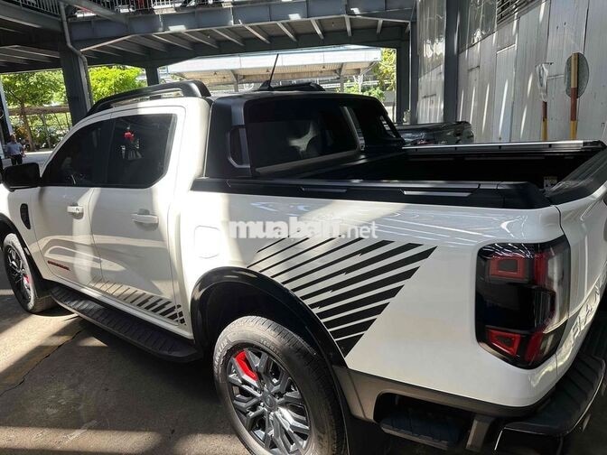 Ford Ranger 2025 Stormtrak 18.000km Trắng