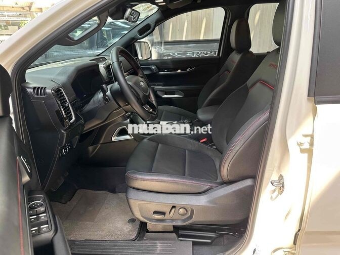 Ford Ranger 2025 Stormtrak 18.000km Trắng