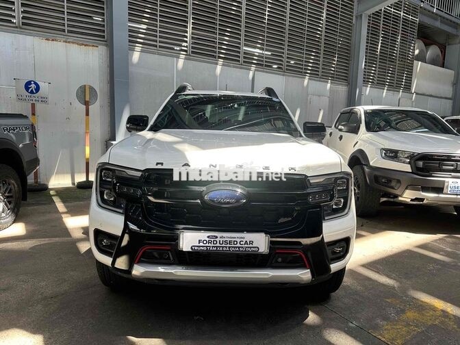 Ford Ranger 2025 Stormtrak 18.000km Trắng
