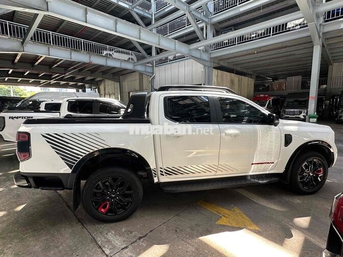 Ford Ranger 2025 Stormtrak 18.000km Trắng