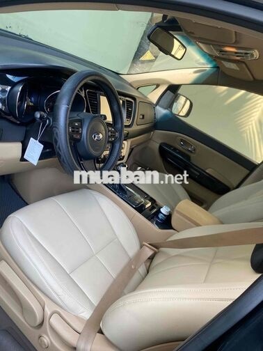 Kia Grand Sedona 7 chỗ Dầu Đen
