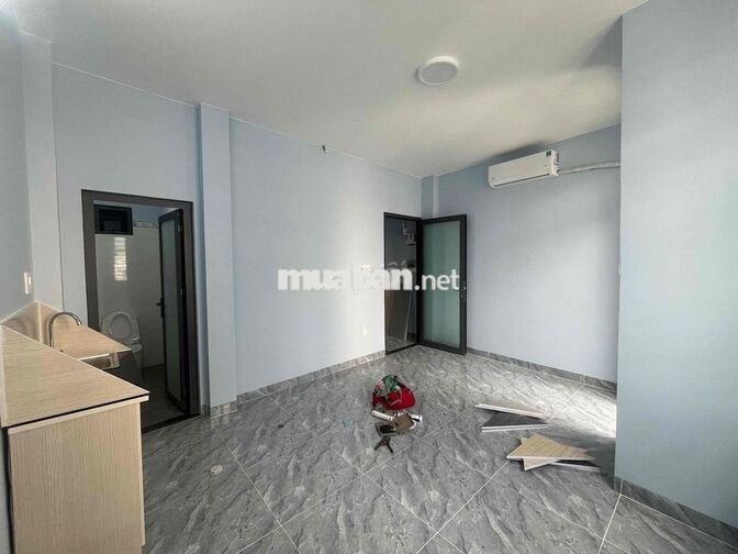 KHAI TRƯƠNG MỚI 100% , BAN CÔNG - Đường Âu Cơ giao Lạc Long Quân