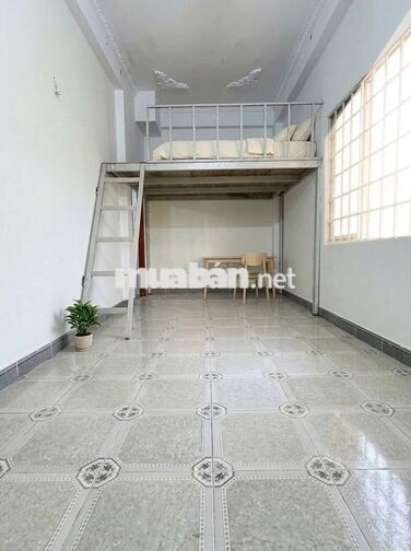 Phòng gác lửng 22m2, WC riêng, nuôi thú cưng