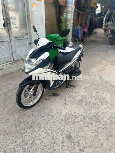 Yamaha Nouvo 5 FI 2013 Trắng đen