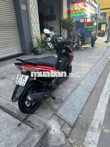 Yamaha Luvias 2013 màu Đỏ đen