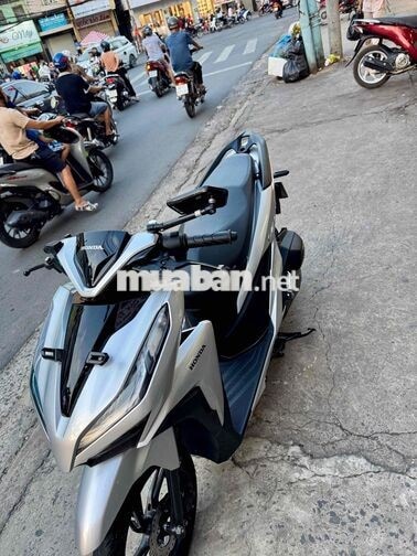 ❎❎ Vario 150 bạc  posche T12/2021 rất mới ngay chủ
