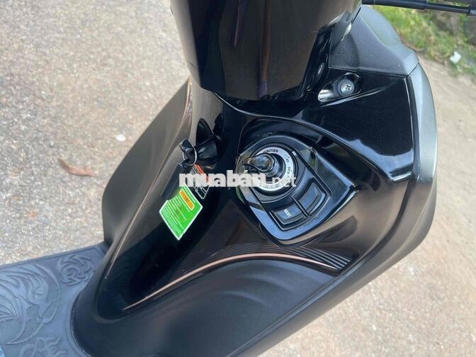 Yamaha Janus Đen nhám Blue Core
