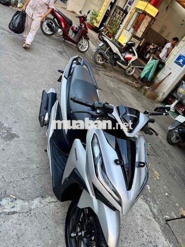 ❎❎ Vario 150 bạc  posche T12/2021 rất mới ngay chủ