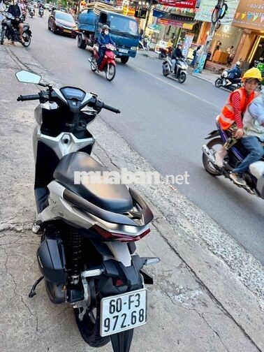 ❎❎ Vario 150 bạc  posche T12/2021 rất mới ngay chủ
