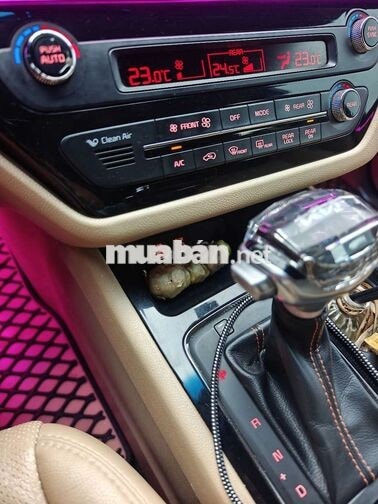 Kia Sedona 2018 Bản full Trắng