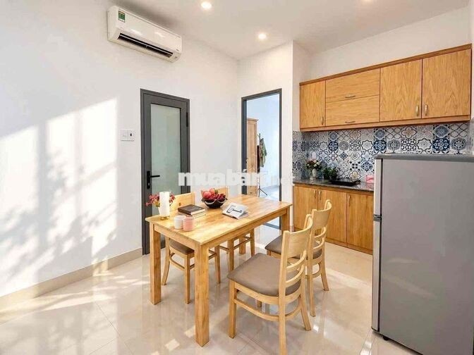 1PN BAN CÔNG SIÊU RỘNG - ĐƯỜNG CỘNG HOÀ - FULL NỘI THẤT - THANG MÁY