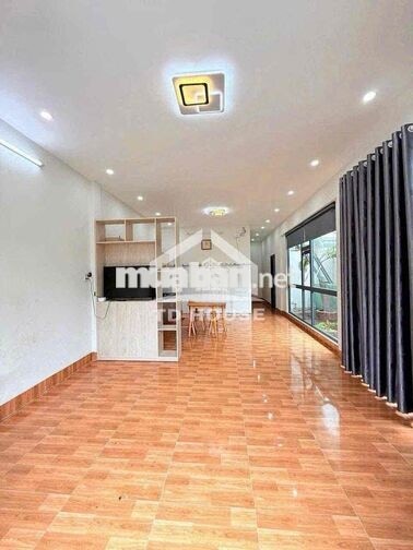 Nhà rộng 2 phòng gânc Bv Phụ Sản