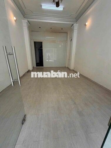 Cho Thuê Nhà Mặt Tiền Nguyễn Văn Thủ Quận 1 72 m² 5 Tầng 6 PN - 60 Tr