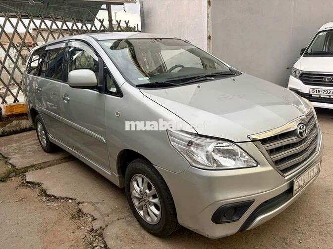 Toyota Innova 2014 2.0 E Bạc
