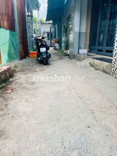 tôi chính chủ cần bán căn nhà mới trệt lầu sdc vì bằng