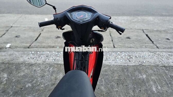 Kymco Wave 50cc màu Đỏ đen