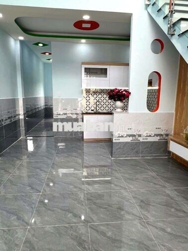 tôi chính chủ cần bán nhà gấp sdc khu vực tô ký chợ bắp